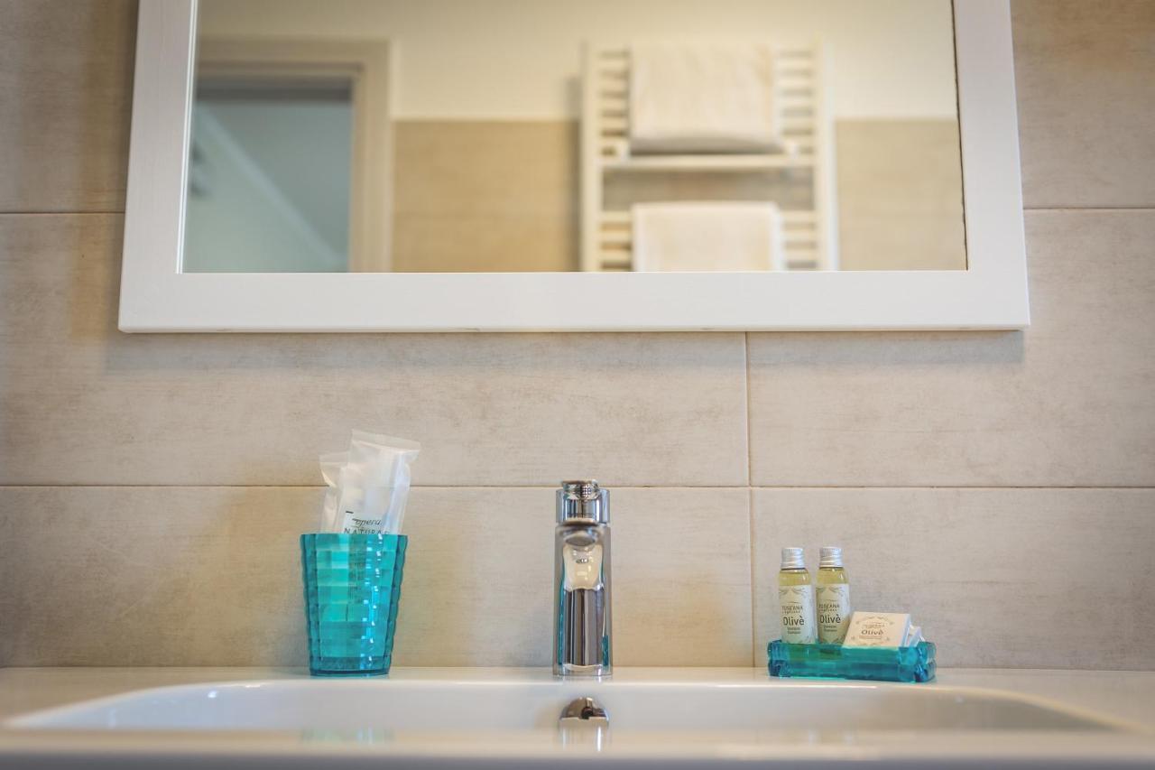 Hotel Residence Vallecorsa 로시냐노 마리티모 외부 사진
